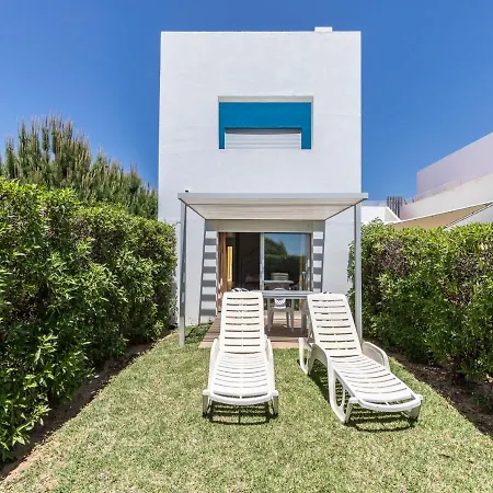 Akivillas Porches Red Villa Porches (Algarve)