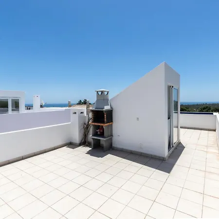 Akivillas Porches Red Villa Porches (Algarve)